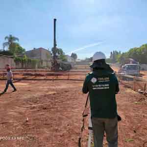 Demarcação de obras em Sorocaba da TOPO ADM